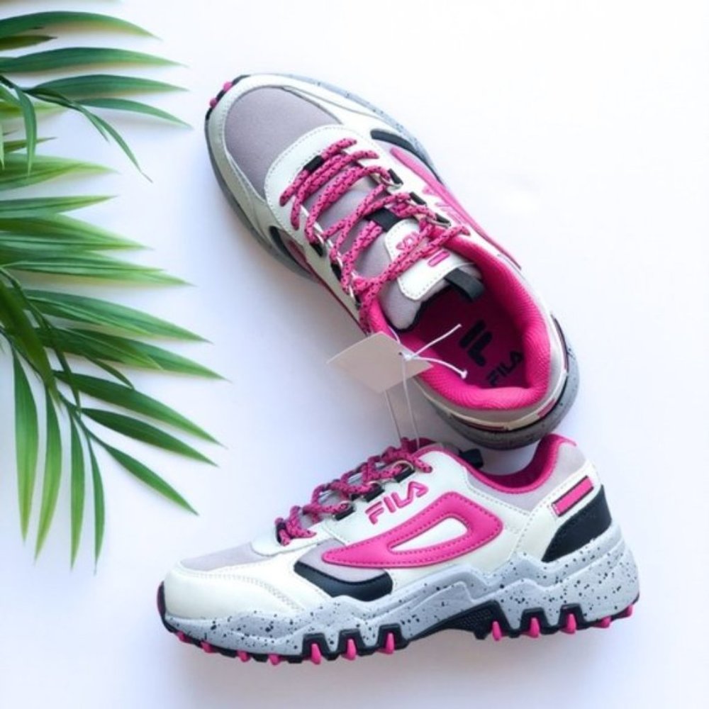 NEW FILA | Reminder Trail Sneakers
